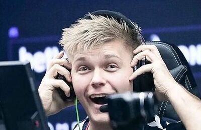 Astralis, Ninjas in Pyjamas, BLAST Premier World Final, Бенджамин «BlameF» Бремер, Лукас «gla1ve» Россандер, Николас «Plopski» Гонсалез Замора, Тим «Nawwk» Джонассон, Фредрик «REZ» Стернер, Джеки «Stewie2k» Йип