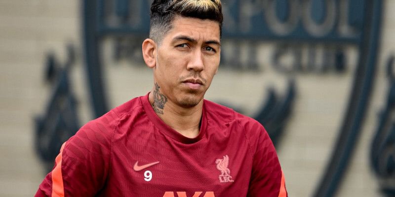 Стив Никол, Садьо Мане, Мохамед Салах, Дивок Ориги, Роберто Фирмино, Ливерпуль