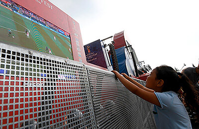 телевидение, Политика, премьер-лига Англия, серия А Италия, Ла Лига, бундеслига Германия, лига 1 Франция, Лига конференций УЕФА, Формула-1, Лига чемпионов УЕФА, лыжные гонки, снукер, Okko, Матч ТВ, Евроспорт, Евролига, Ролан Гаррос, НХЛ, UFC, Кубок мира по биатлону, Лига Европы УЕФА, чемпионат мира по фигурному катанию, высшая лига Нидерланды