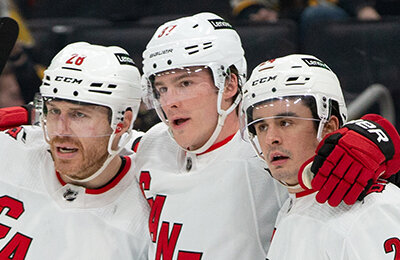 Винсент Трочек, НХЛ, Каролина, Бостон, Андрей Свечников, Теуво Терявяйнен, видео