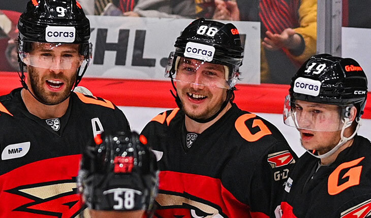 «Авангард» нашел топ-звено: 13 очков на троих против «Барыса», у Найта – хет-трик