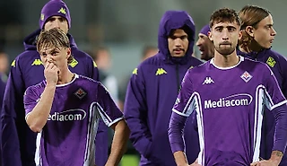 «Фиорентина» в зоне вылета, отставание растет, Ваноли – новый тренер. Что происходит?