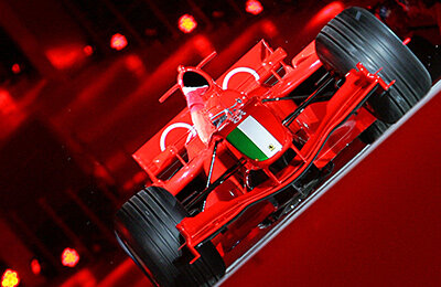 Болид «Феррари» на открытии зимней Олимпиады? Да, такое было в 2006-м в Турине