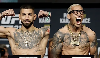 «Я положу тебе яйца на лоб!» Топурия эпично забрал еще один пояс UFC и чуть не устроил драку в октагоне