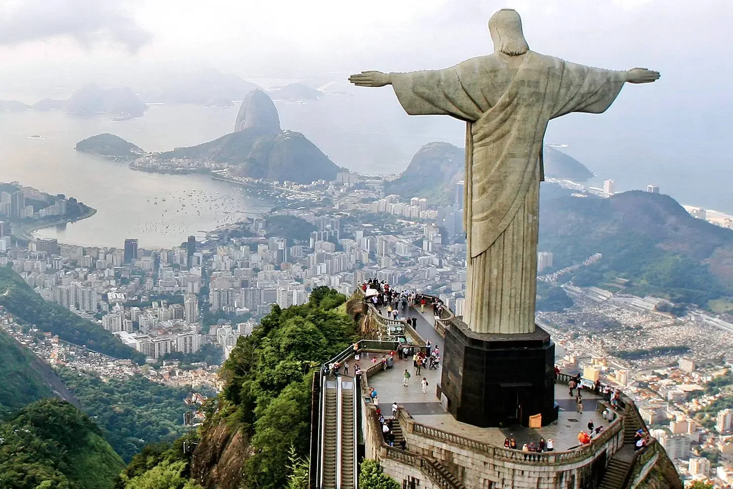 Правила въезда в Бразилию в 2024 году для россиян: нужна ли виза и загранпаспорт