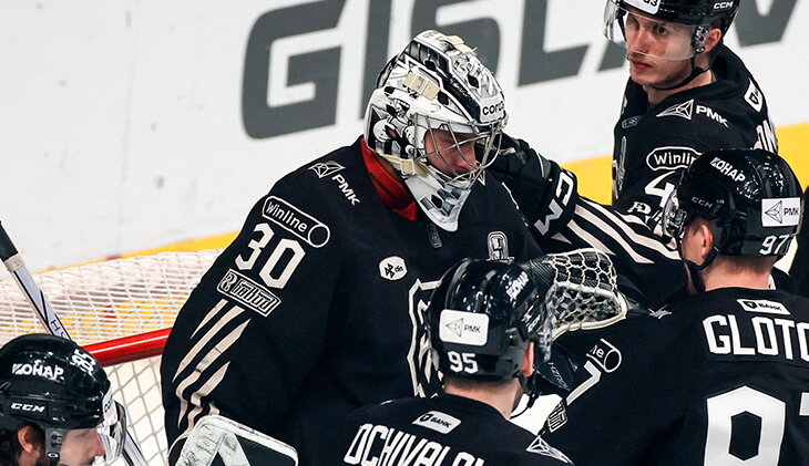 Фотография поста в ленте Вратарь «Трактора» провалил два раунда плей-офф. А теперь вытащил игру с «Динамо»