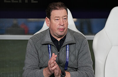Ухань Фри Таунс, Тяньцзинь Цзиньмэнь Тайгер, Циндао Вест Кост, Чэнду Жунчэн, Чанчунь Ятай, Шэньчжэнь Пэн Сити, Циндао Хайню, Хэнань, Леонид Слуцкий, высшая лига Китай, Шанхай Шэньхуа, Чжэцзян Профешнл, Шаньдун Тайшань, Мэйчжоу Хакка, Шанхай Порт, Бэйцзин Гоань, календарь