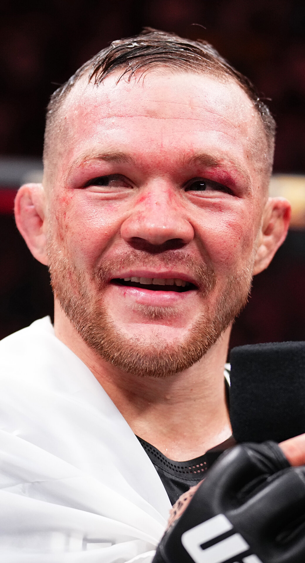 Ян с травмой избил соперника и вызвал Мераба. Вернет пояс UFC?
