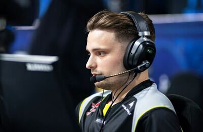 NAVI, Иван «iM» Михай