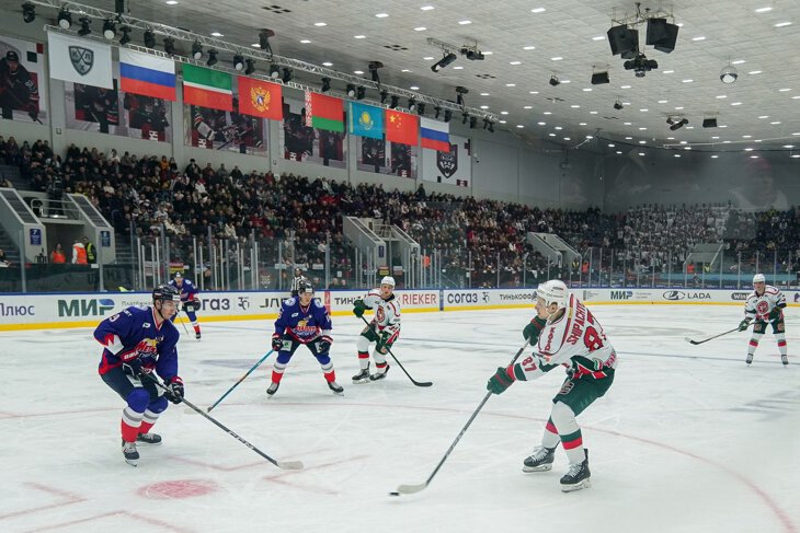 «Ак Барс» переехал на старую арену: она не подходит под требования КХЛ, а билеты вообще не продаются