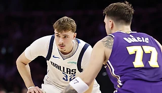 А как там белая надежда американского баскетбола?