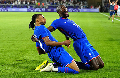 Франция выбила Аргентину, в полуфиналах – Марокко и Египет. Главное о футболе на ОИ