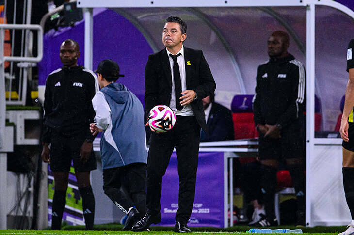 Ссорился с Бензема, отстал на 40 очков от лидера с «Аль-Иттихадом» – теперь дома в «Ривер Плейте». Повороты Марсело Гальярдо