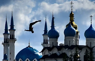 10 лет назад водный ЧМ проходил в Казани: там побеждала Ефимова и оправдывался Мутко