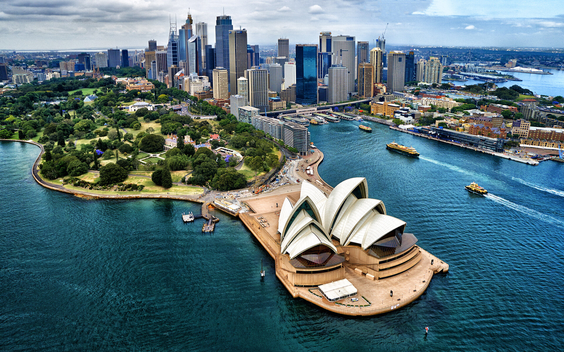 Правила въезда в Австралию в 2024 году: нужна ли виза и загранпаспорт