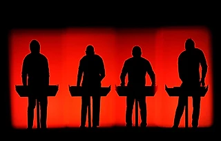 Как немцы придумали электронную музыку. Внутри – физики, академики и люди, которые играли «капуста-рок»