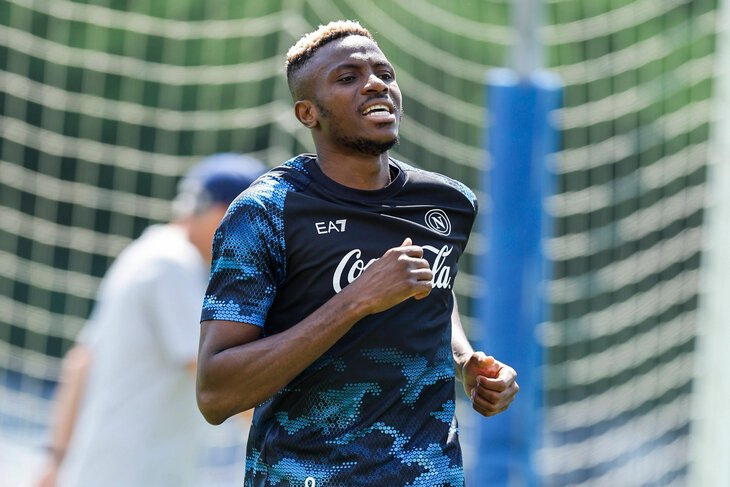 В Европе последний день трансферного окна. Куда уедут Санчо, Осимхен и Стерлинг?