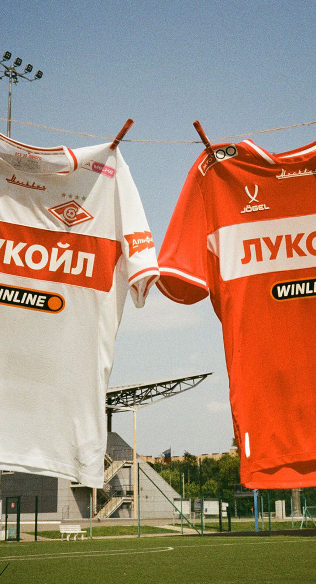 10 900 за футболку, 1600 – за лого «Электрощит». Как клубы РПЛ продают форму