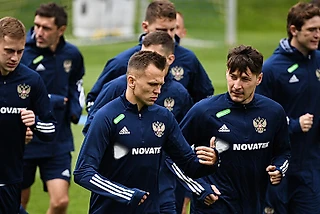 15 свободных агентов-россиян: Кузяев, Смолов, Черышев пригодятся с новым лимитом?