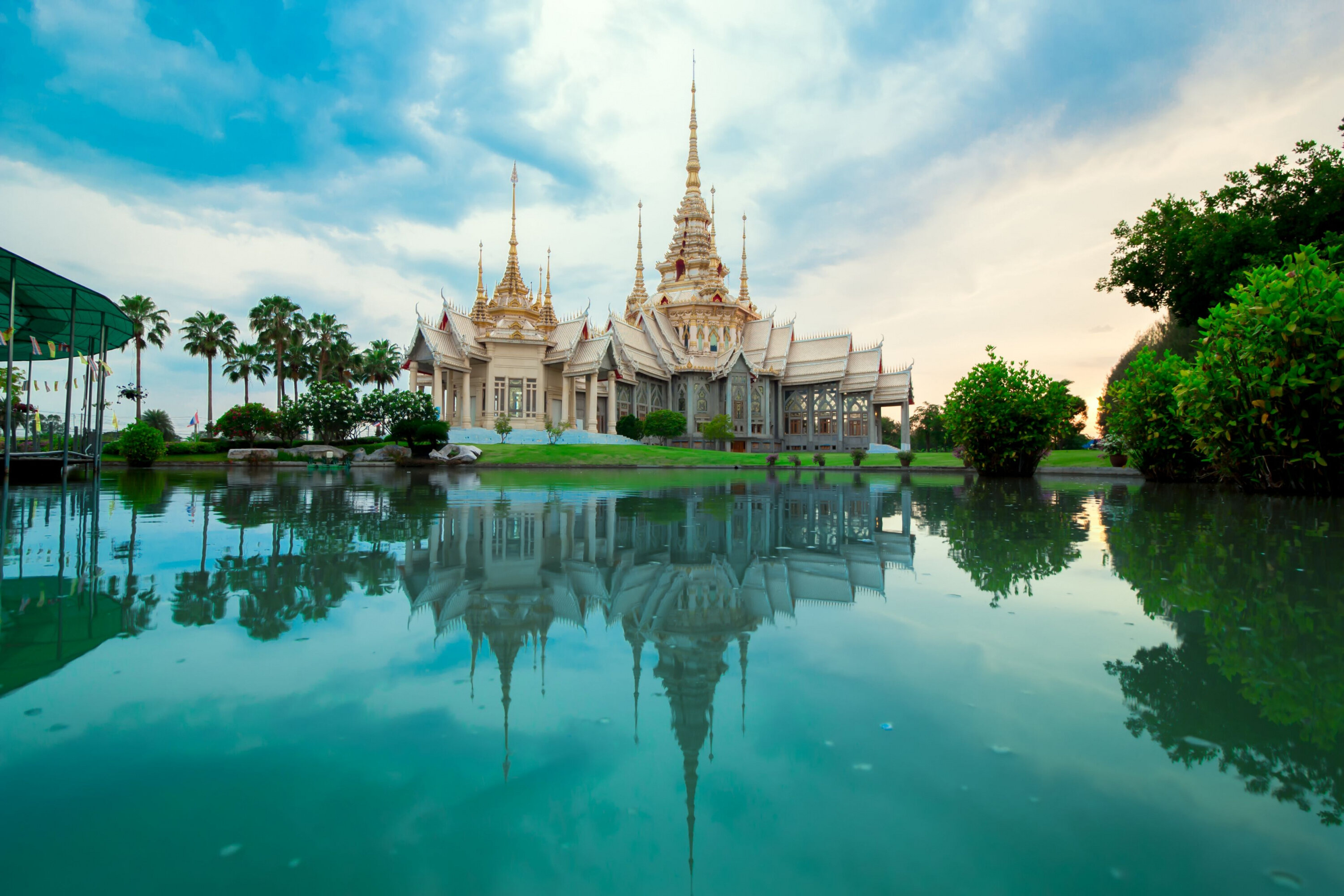 Правила въезда в Таиланд для россиян в 2024 году: нужна ли виза и загранпаспорт