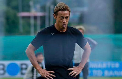 Хонда – снова футболист. Подписал контракт на одну игру с клубом из Бутана
