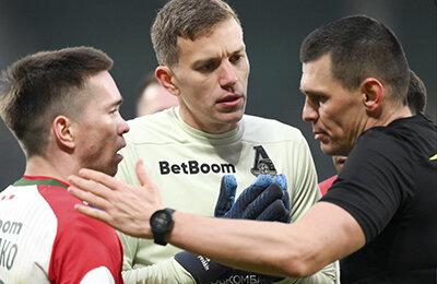 Максим Шнапцев, Рафаэль Шафеев, судьи, Наир Тикнизян, Зелимхан Бакаев, премьер-лига Россия, Алексей Батраков, Пари НН, Александр Руденко 1999, Локомотив, Михаил Галактионов