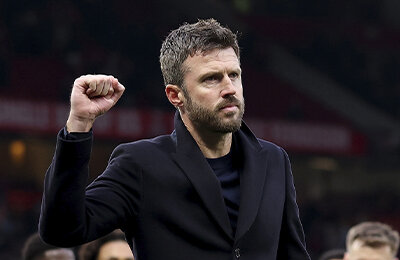 Ставки на футбол, Манчестер Юнайтед, Манчестер Сити, Ставки на спорт, Рубен Аморим, Оле-Гуннар Сульшер, Майкл Кэррик, Алекс Фергюсон, Арсенал, премьер-лига Англия