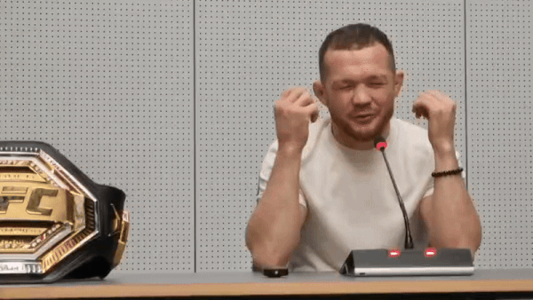 Яну подарили «Гелик» за 30 млн – привилегии чемпиона UFC!