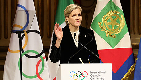 Вручила орден Баху и не торопится возвращать Россию: у нового босса МОК первая Олимпиада