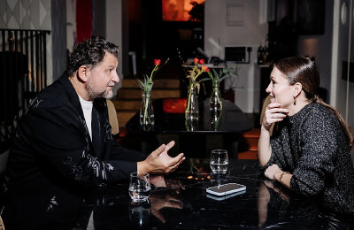 Бедные смеются, богатые плачут, Сериалы, Трейлеры фильмов