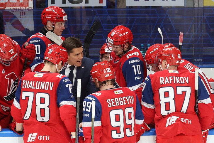 «Локомотив» – противоречивый лидер КХЛ: оторвался по очкам, но имеет проблемы в атаке