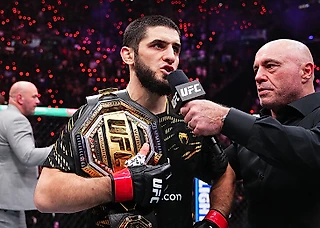 Махачев станет двойным чемпионом UFC, если победит Маддалену? Все сложнее, чем кажется