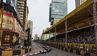 Самая культовая и сложная гонка на пути молодежи в «Ф-1» – как она стала легендарной?