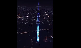 Телебашня с эмблемой «Кайрата» и ночные гуляния с флагами – так в Казахстане отметили выход в ЛЧ