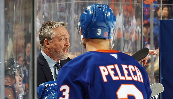 Патрик Руа, Айлендерс, Матье Дарш, НХЛ, Питер Дебур, отставки