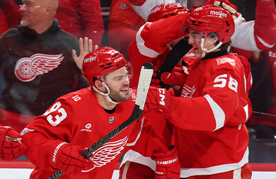 Лукас Рэймонд, Джон Гибсон, Детройт, Дилан Ларкин, Тодд Маклеллан, Патрик Кэйн, Эммитт Финни, Стив Айзерман, НХЛ, Эндрю Копп, Симон Эдвинссон, Мориц Зайдер, Алекс Дебринкет