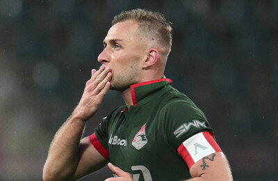 Жизнь Дмитрия Баринова: работал в 9 лет, вытащил отца со дна, играл с порванными крестами