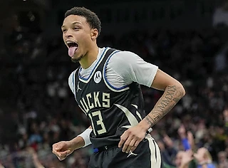 Он станет лидером «Милуоки», если Яннис уйдет. Потрясающий прогресс Райана Роллинза