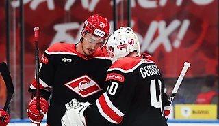 Спорный дебют Георгиева в «Спартаке»: явная ошибка, 4 шайбы, итоговая победа