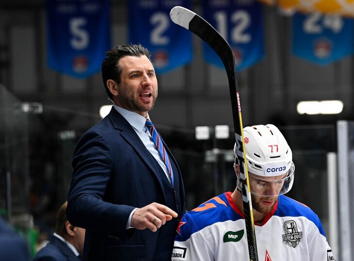 Ротенберг часто срывается на хоккее: обзывает тренеров, бьет соперников и даже судей