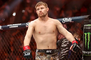 «Он самый тупой человек в мире». Боец UFC просверливал мошонку дрелью, а теперь получил за слова о Гитлере 