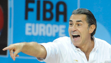 Переносил матч чемпионата ради свадьбы и сбегал из «Химок» на финал ЛЧ. Портрет короля Евробаскета