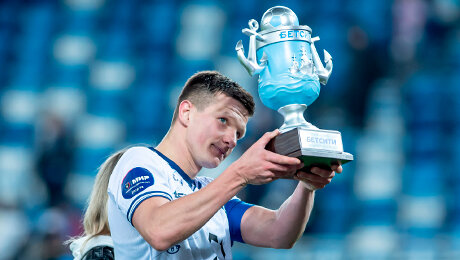 Морской бой – красивая форма и 1-й в сезоне трофей «Балтики». Придумали особый кубок!