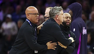 «Какой же ты кусок дерьма». До чего люто всех бесит «Оклахома»