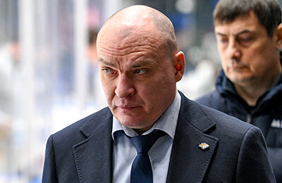 «Ветераны надели бы мешок и отхреначили за такое». Андрей Разин возмущен ошибками игроков