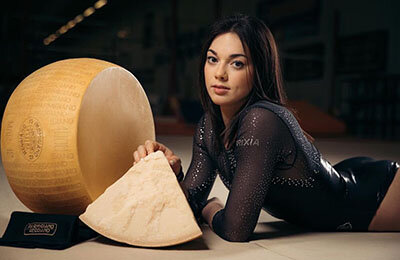 Итальянка взяла историческую медаль на Олимпиаде, но все запомнили ее по рекламе сыра????