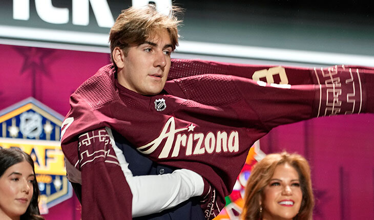 Дмитрий Симашев – первый русский на драфте НХЛ-2023, обошел даже Мичкова. Рассказываем, кто это такой