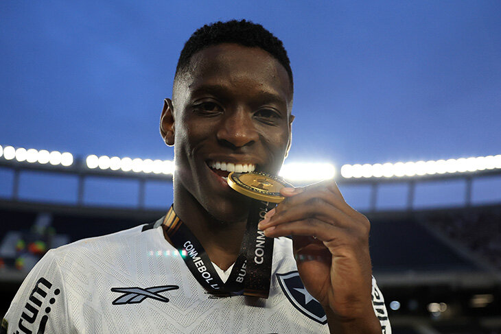 🤯 «Зенит» платит 35 млн евро за «Короля Америки». Что это за Луис Энрике?