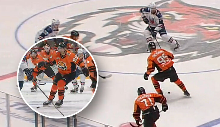 Футбольный гол в КХЛ: красивый пас коньком между ног – досталось команде Ларионова