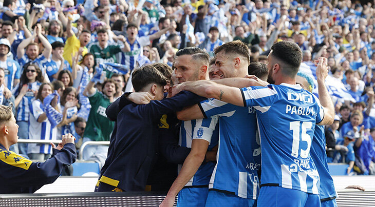 «Депортиво» вернулся в Сегунду! Обыграл «Барселону» Б при 30+ тысячах фанатов